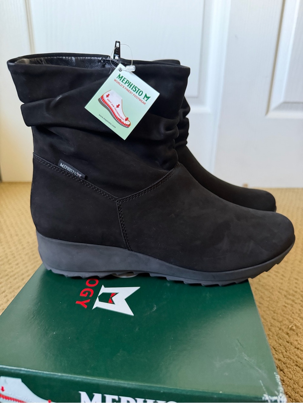 Mephisto Black Suede Wedge Ankle Winter Boots